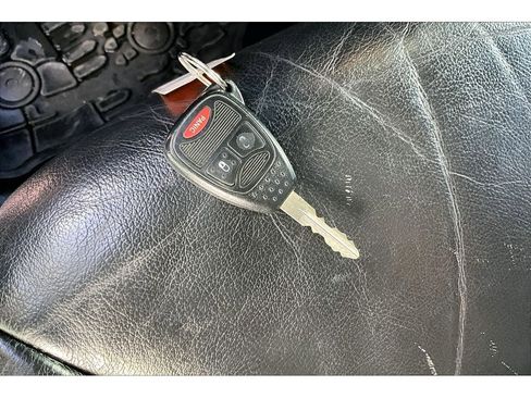 Used 2015 Jeep Wrangler Unlimited Sahara w/ Connectivity Group image 11