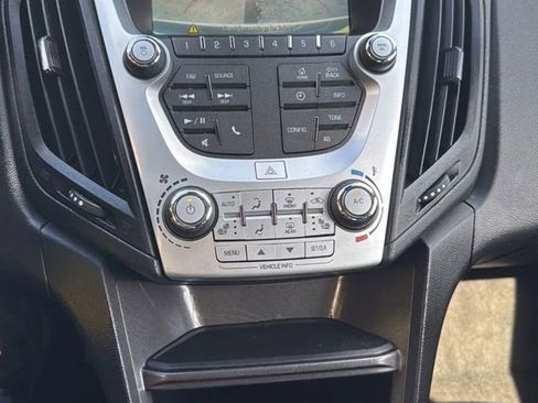 Used 2017 Chevrolet Equinox LT w/ Convenience Package image 13