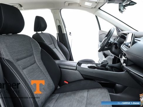 Used 2021 Nissan Rogue S FWD image 35