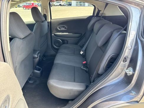 Used 2022 Honda HR-V EX image 19
