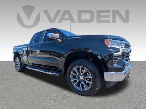 Used 2023 Chevrolet Silverado 1500 LT RWD image 3