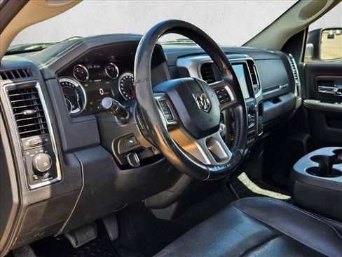 Used 2017 RAM 1500 Laramie AWD/4WD image 9