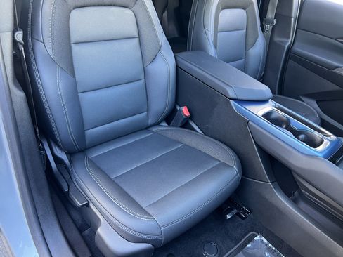 Used 2024 Chevrolet Equinox EV LT AWD/4WD image 23