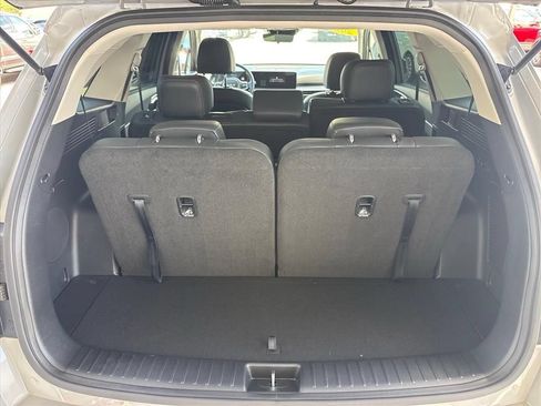 Used 2024 Kia Sorento S w/ Panoramic Sunroof Package AWD/4WD image 3