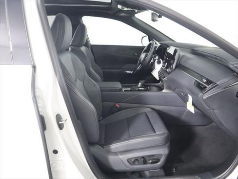 New 2026 Lexus RX 450h AWD image 21