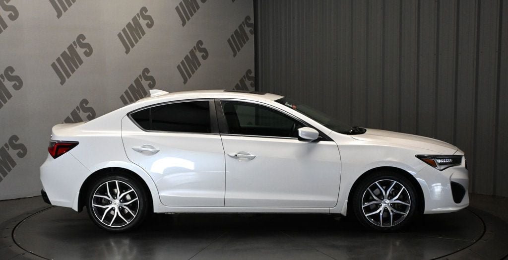 Used 2019 Acura ILX FWD image 4