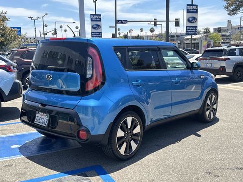 Used 2016 Kia Soul + w/ Designer's Package FWD image 4