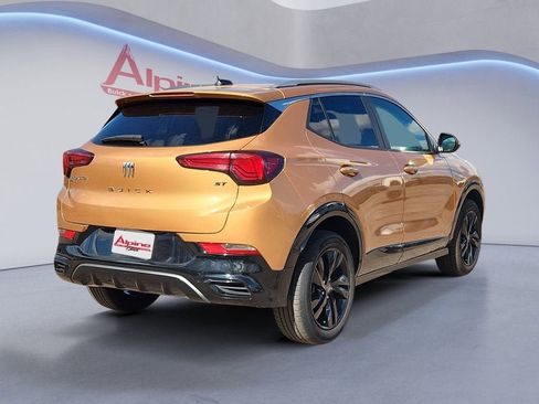 Used 2024 Buick Encore GX Sport Touring image 5