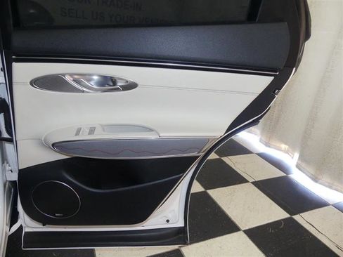 Used 2023 Genesis GV70 2.5T w/ Advanced Package image 35