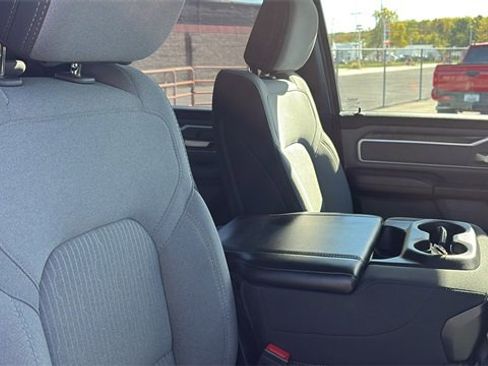 Used 2021 RAM 1500 Big Horn image 28