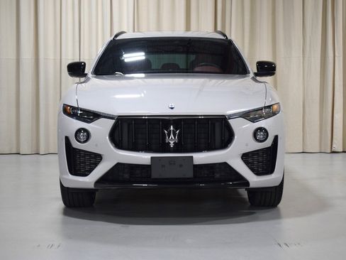 Certified 2022 Maserati Levante Modena image 9