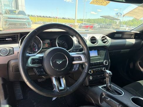 Used 2019 Ford Mustang GT RWD image 10