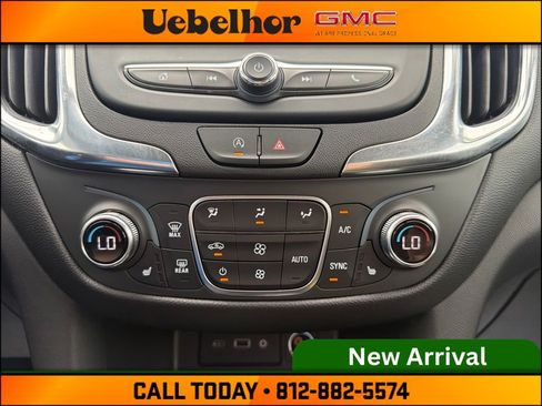 Used 2024 Chevrolet Equinox LT AWD/4WD image 24