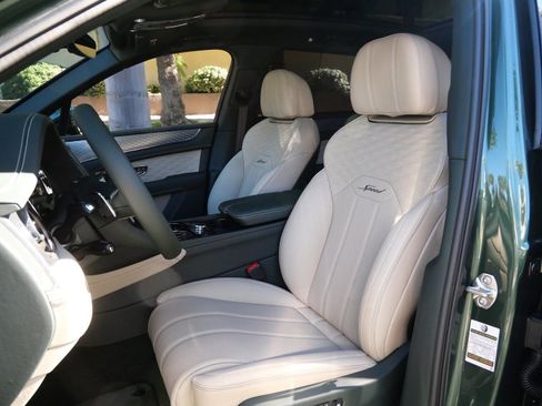 New 2026 Bentley Bentayga Speed AWD/4WD image 18