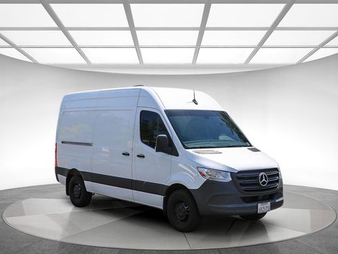Used 2024 Mercedes-Benz Sprinter 144 Cargo image 4