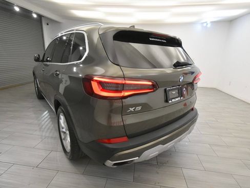 Used 2022 BMW X5 xDrive40i w/ Premium Package AWD/4WD image 3