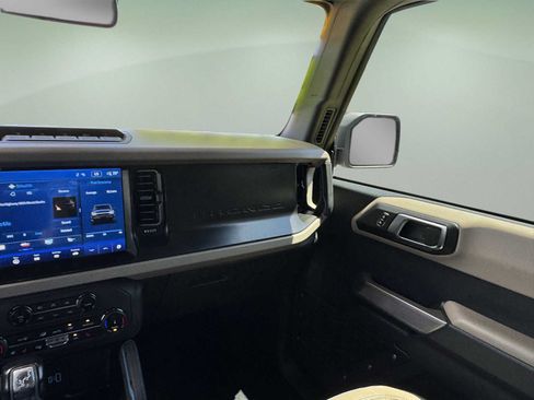 Used 2022 Ford Bronco Wildtrak AWD/4WD image 12
