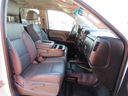 Used 2019 Chevrolet Silverado 2500 W/T image 16