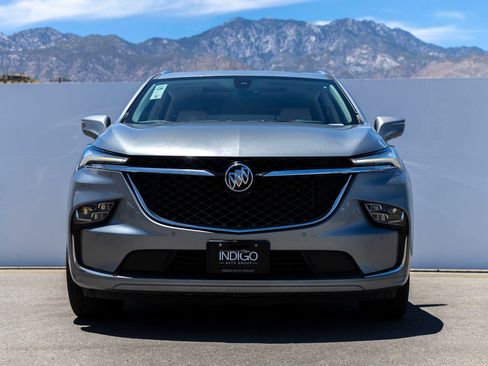 Used 2023 Buick Enclave Avenir w/ Avenir Technology Package AWD/4WD image 4