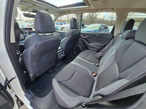 Used 2020 Subaru Forester Premium image 36
