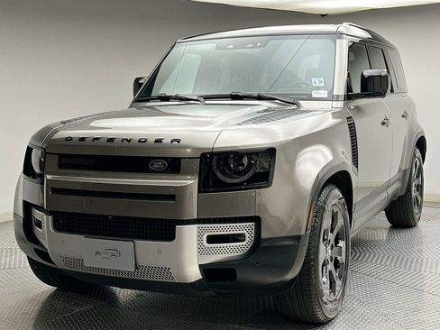 Used 2025 Land Rover Defender 110 S AWD/4WD image 1