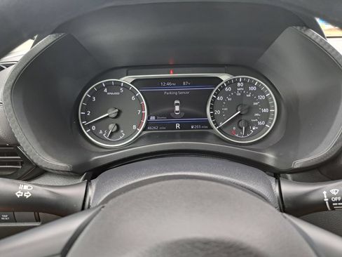 Used 2024 Nissan Sentra SV FWD image 12