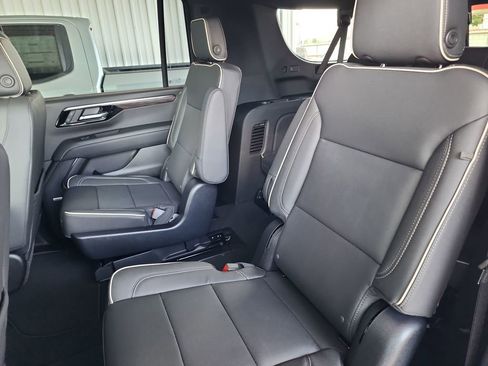 New 2026 Chevrolet Suburban Premier w/ Sun And Tow Package image 40