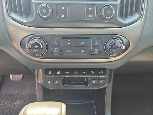 Used 2021 Chevrolet Colorado Z71 w/ Safety Package AWD/4WD image 21