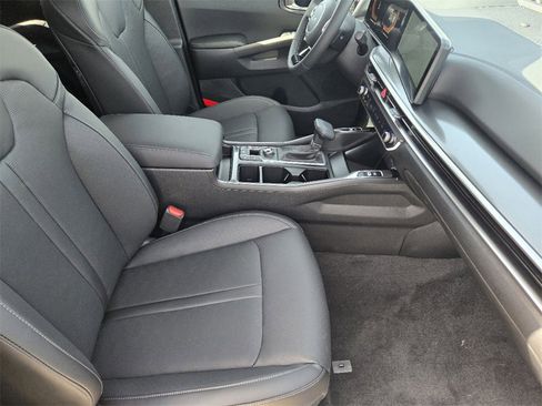 New 2025 Kia Sorento S w/ Panoramic Sunroof Package image 10
