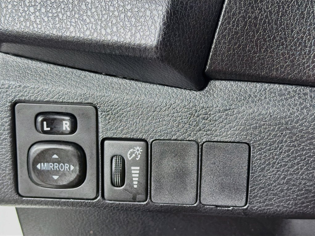 Used 2015 Toyota Corolla S FWD image 15