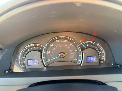 Used 2012 Toyota Camry XLE w/ Leather Pkg FWD image 14