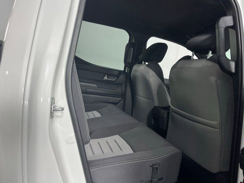 Used 2025 Toyota Tacoma TRD Sport image 29