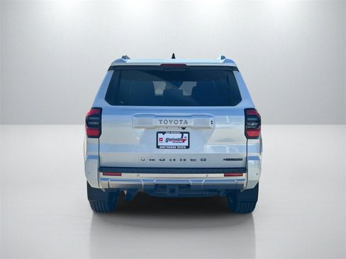 Used 2025 Toyota 4Runner Limited image 6