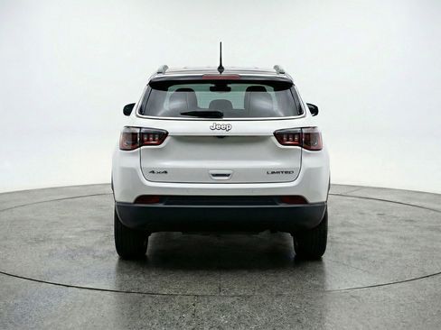 Used 2025 Jeep Compass Limited AWD/4WD image 7