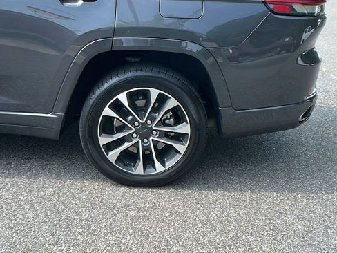 Used 2021 Jeep Grand Cherokee L Overland image 12