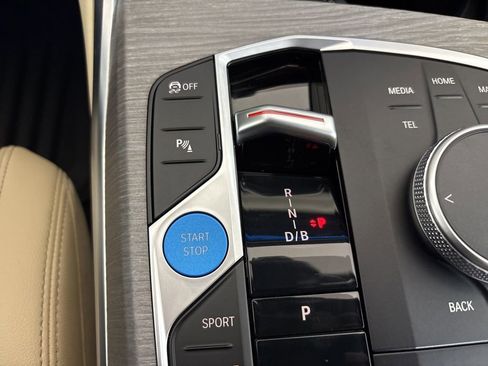 Certified 2025 BMW i4 eDrive40 image 15