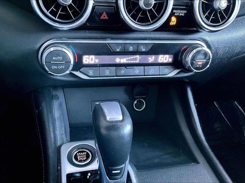 Used 2023 Nissan Sentra SR w/ SR Premium Package image 15