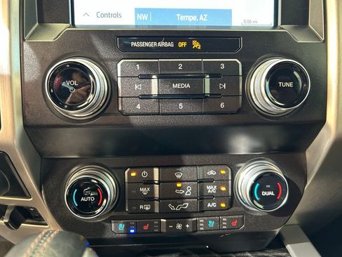 Used 2019 Ford F150 Platinum w/ Equipment Group 701A Luxury image 35