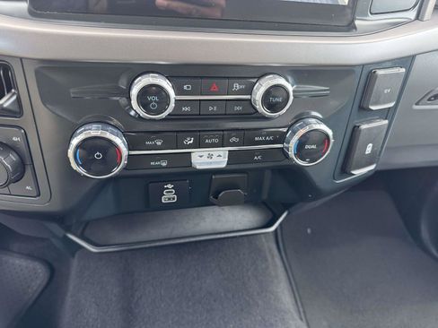 Used 2025 Ford F150 XLT w/ Equipment Group 301A Standard image 31