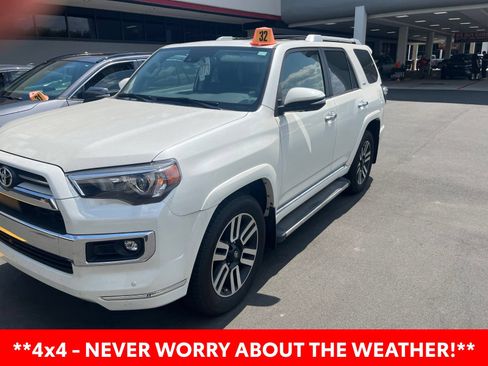 Used 2022 Toyota 4Runner Limited AWD/4WD image 3