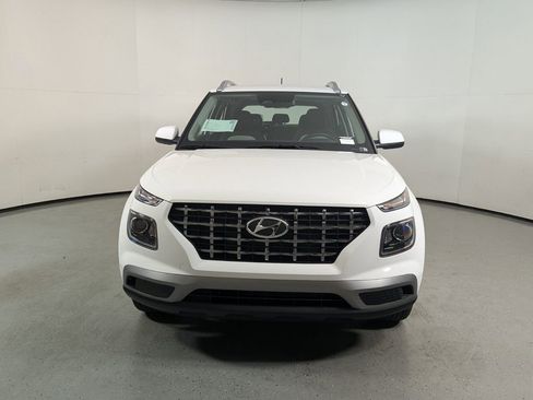 New 2026 Hyundai Venue SEL image 2