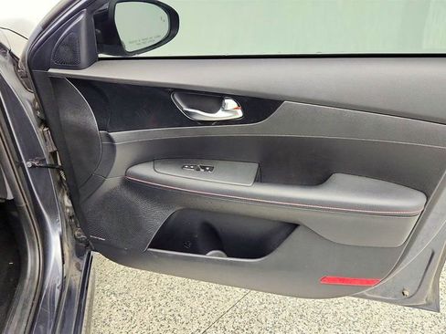 Used 2022 Kia Forte GT FWD image 27