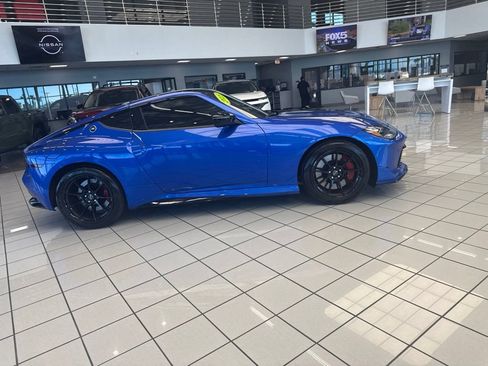 Used 2025 Nissan Z Sport w/ Floor Mat Package RWD image 8