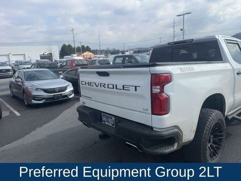 Used 2021 Chevrolet Silverado 1500 LT Trail Boss w/ Convenience Package II image 4