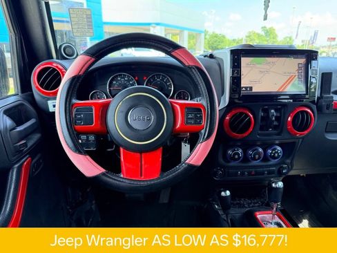 Used 2013 Jeep Wrangler Unlimited Rubicon AWD/4WD image 16