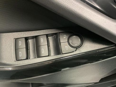 New 2026 Chevrolet Equinox LT w/ Midnight Edition image 10