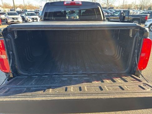 Used 2021 Chevrolet Colorado Z71 w/ Z71 Midnight Edition image 14