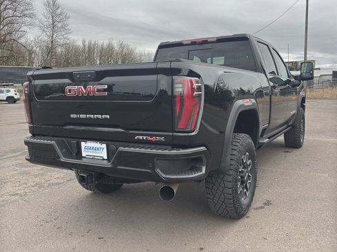 Used 2025 GMC Sierra 2500 AT4X image 26