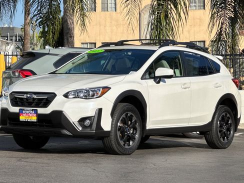Used 2022 Subaru Crosstrek 2.0i Premium w/ Moonroof Package image 8