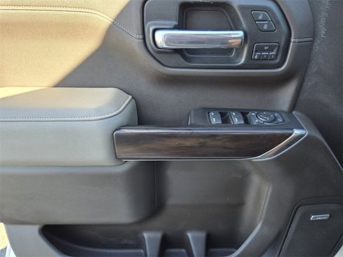 Used 2019 GMC Sierra 1500 SLT w/ SLT Premium Package image 32